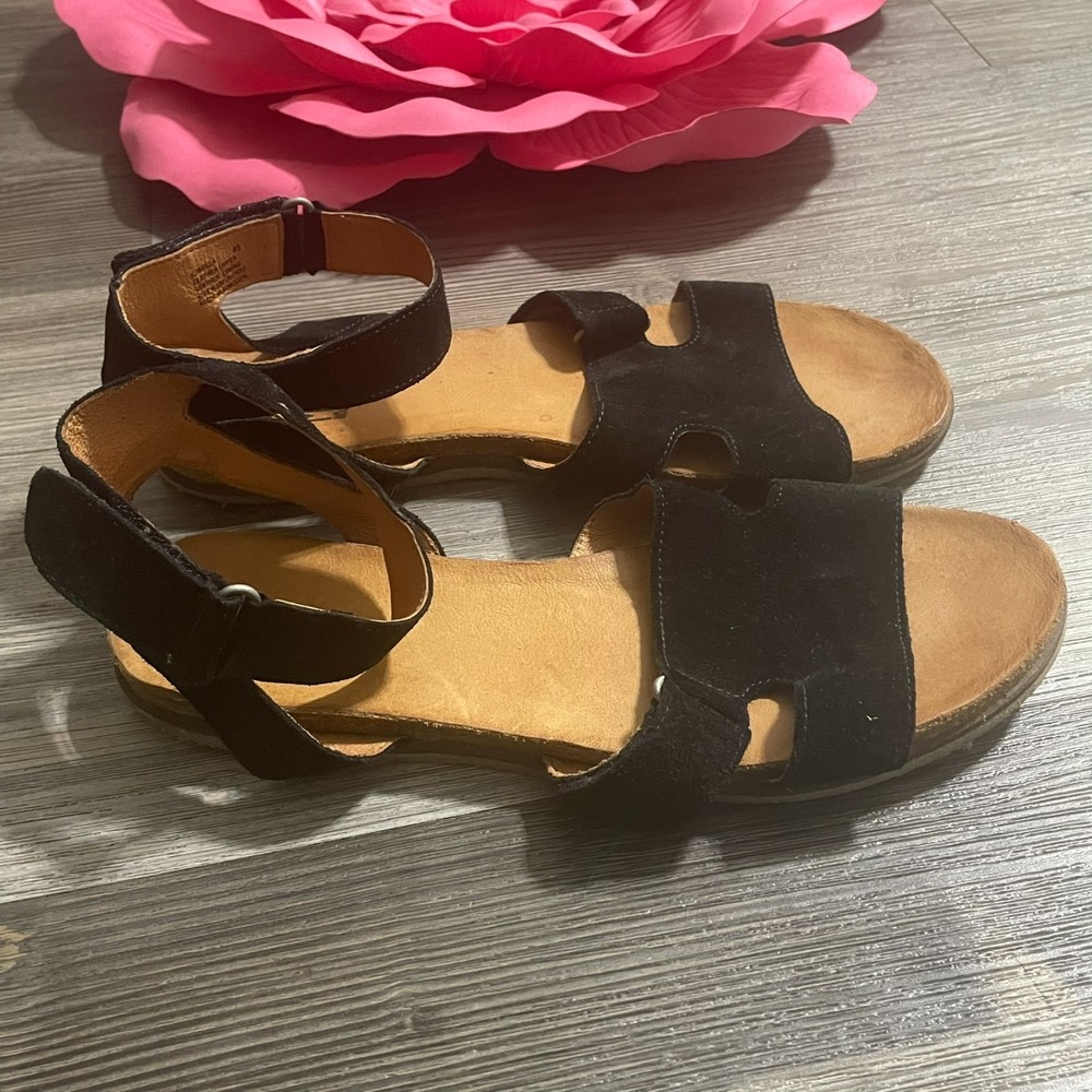 MIZ MOOZ Size US 9.5 EU‎ 41 Camilla Hook and Loop Black Suede Corkbed Sandals